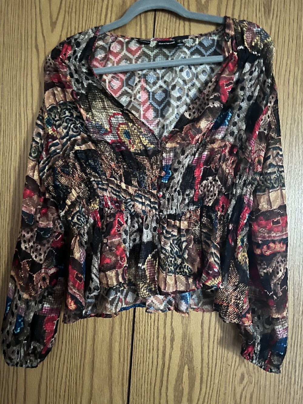 Designual top
